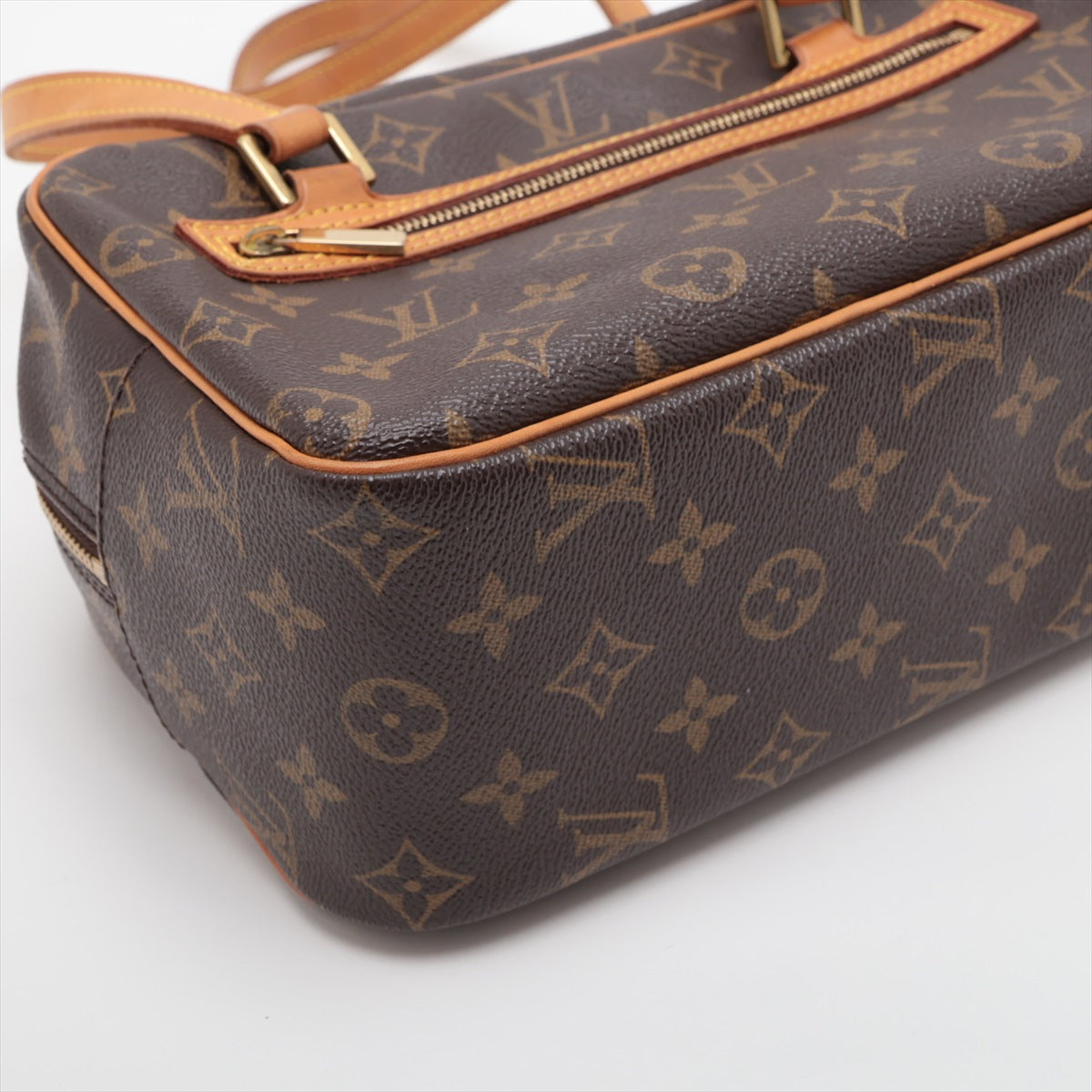 Louis Vuitton Monogram City MM M51182