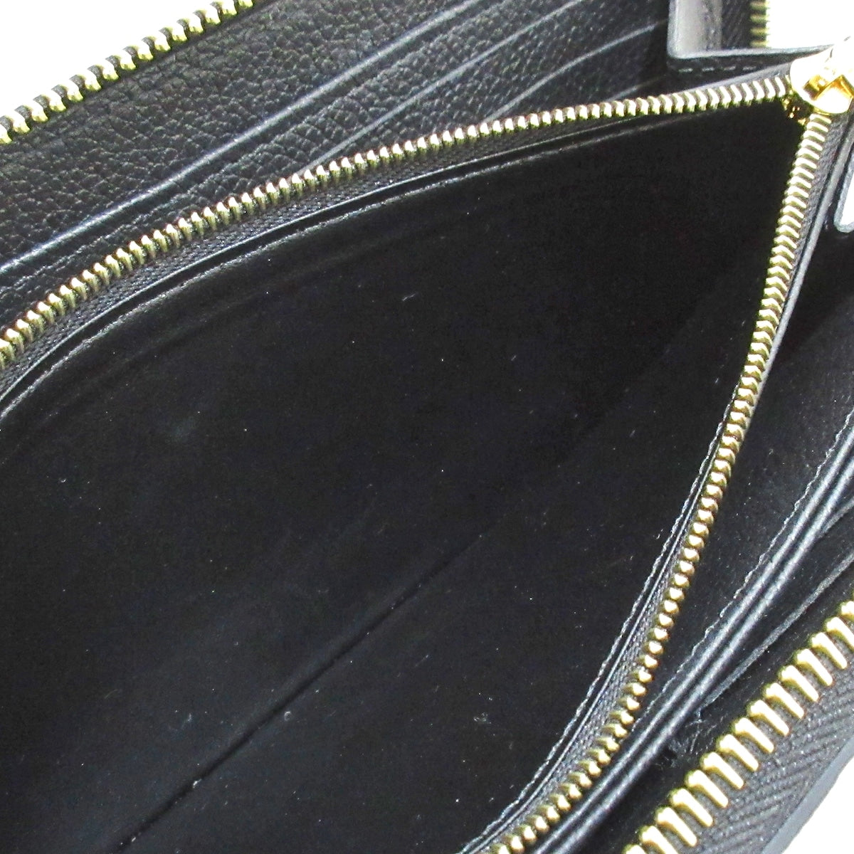 Louis Vuitton Zippy Leather Wallet ()