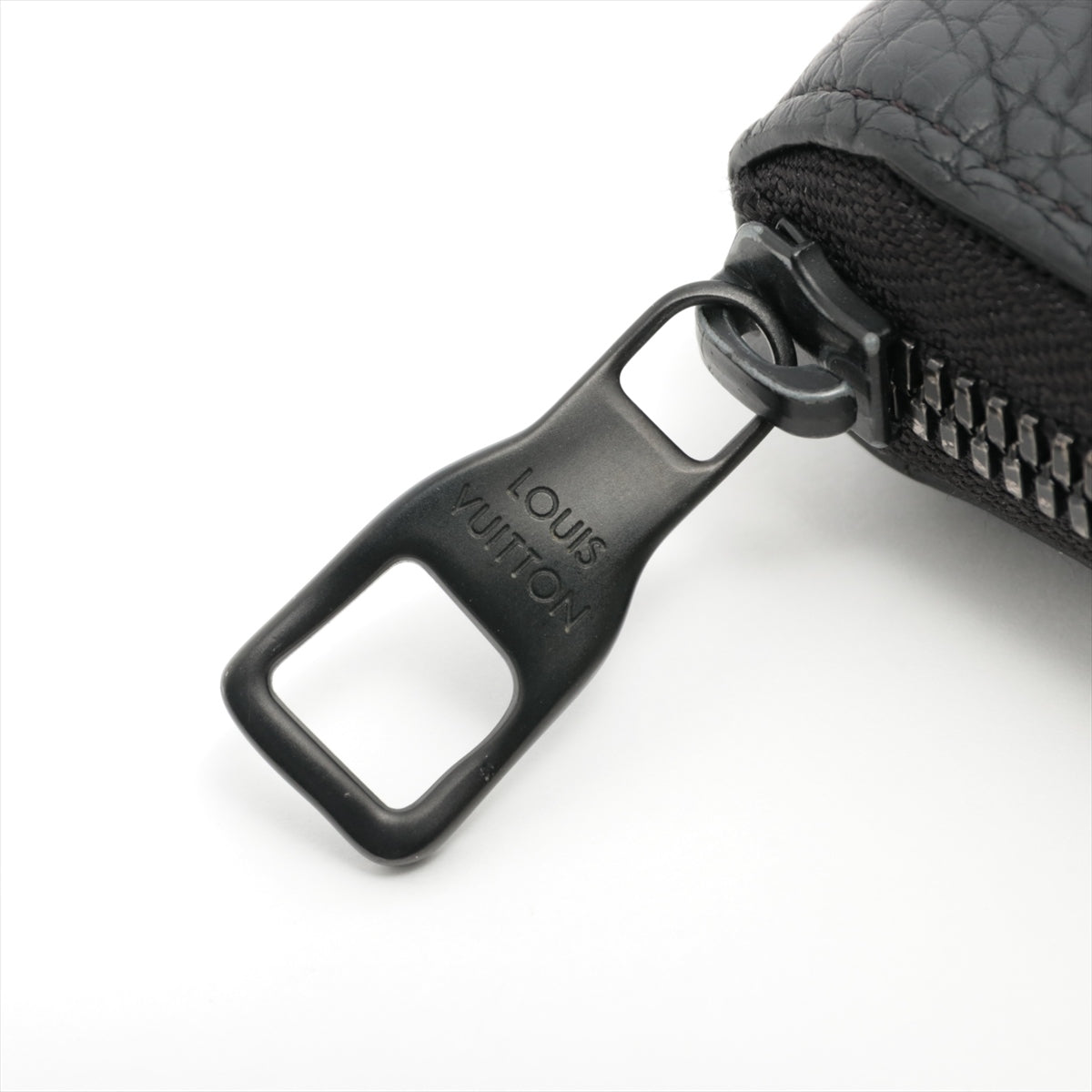 Louis Vuitton Zippie Wallet Vertical M69047 Black Round Zip Wallet