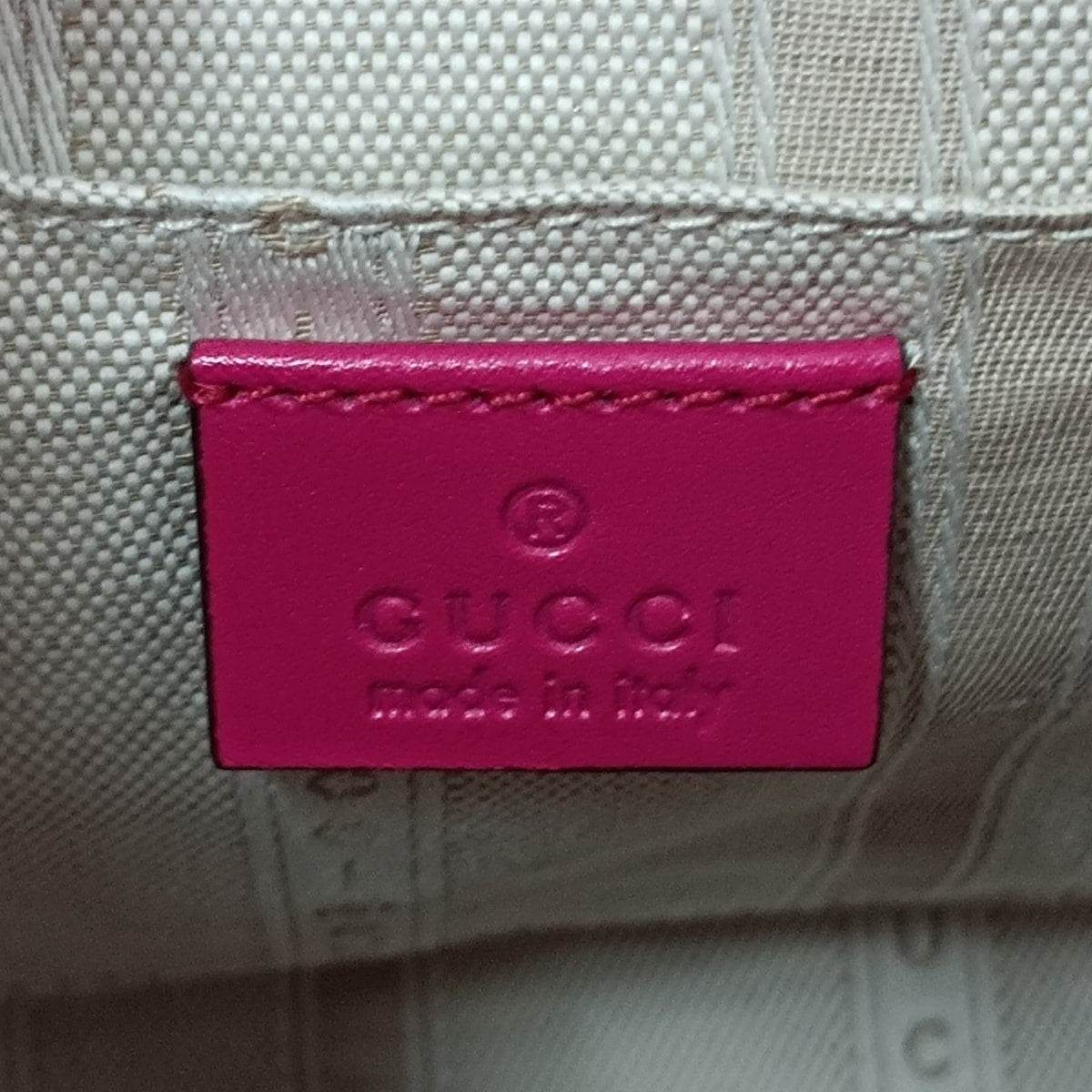 Gucci Diamante Leather Shoulder Bag ()