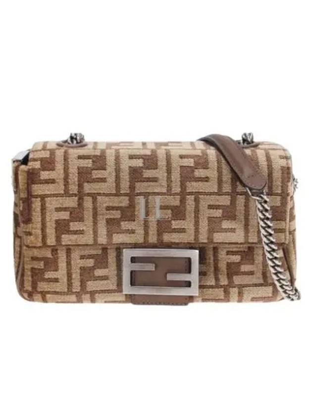 Luxury Fendi Baguette Chain Medium Shoulder Bag Brown