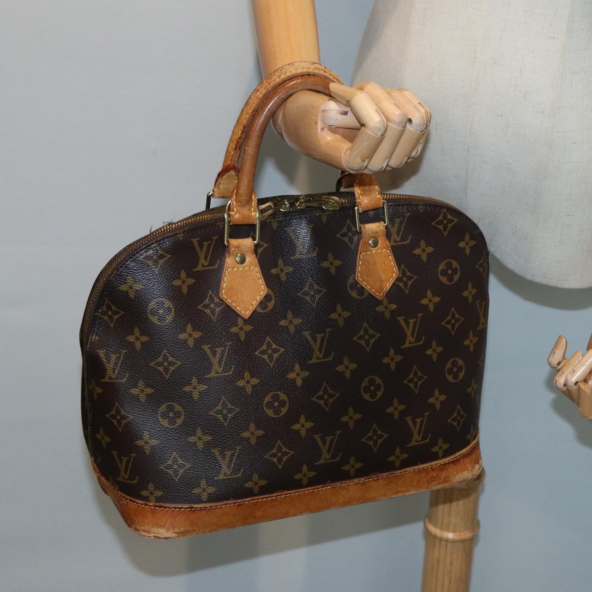LOUIS VUITTON Monogram Alma Hand Bag M51130 LV 81059