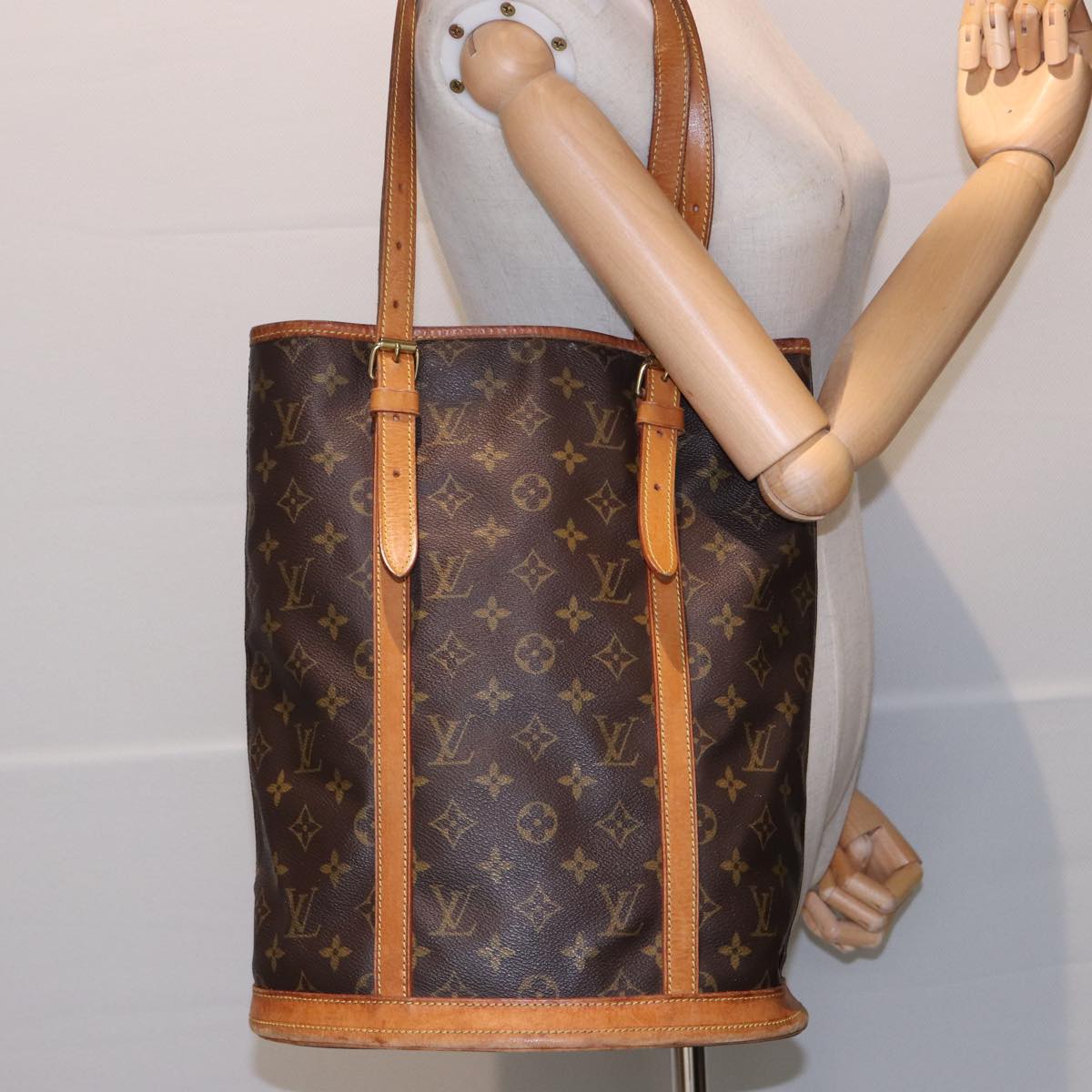 LOUIS VUITTON Monogram Bucket GM Shoulder Bag M42236 LV 81431