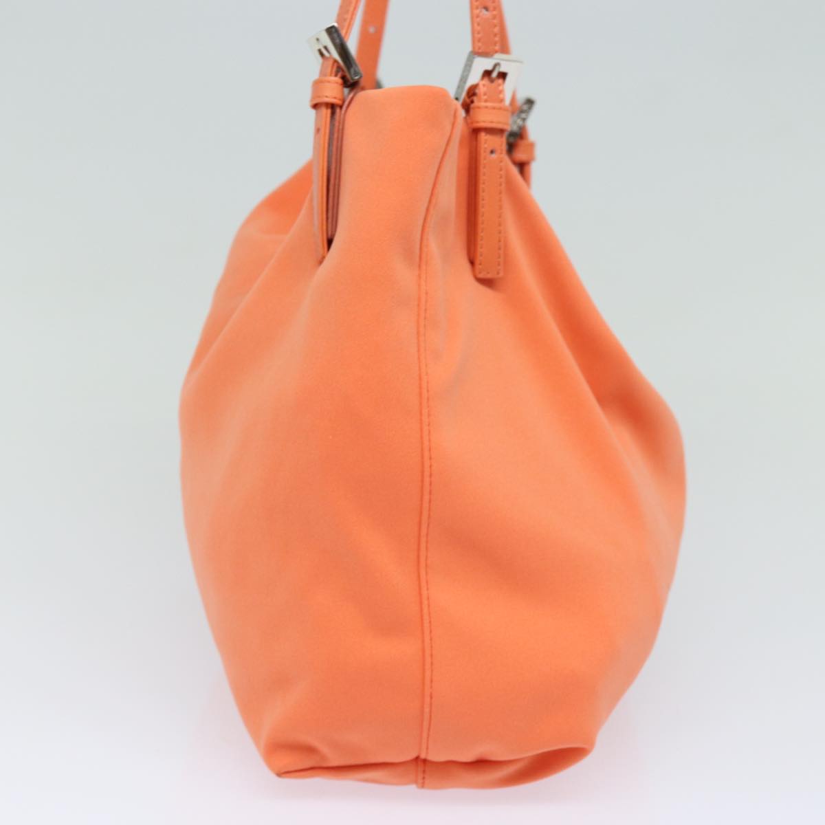 Luxury Fendi Mamma Baguette Shoulder Bag Nylon Orange81641