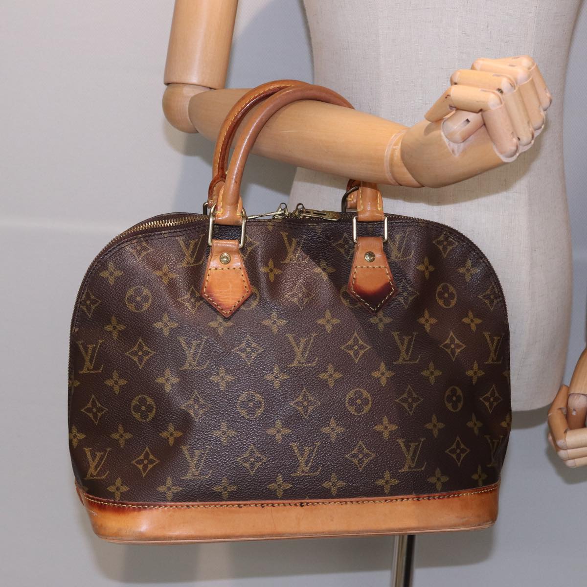 LOUIS VUITTON Monogram Alma Hand Bag M51130 LV 81714
