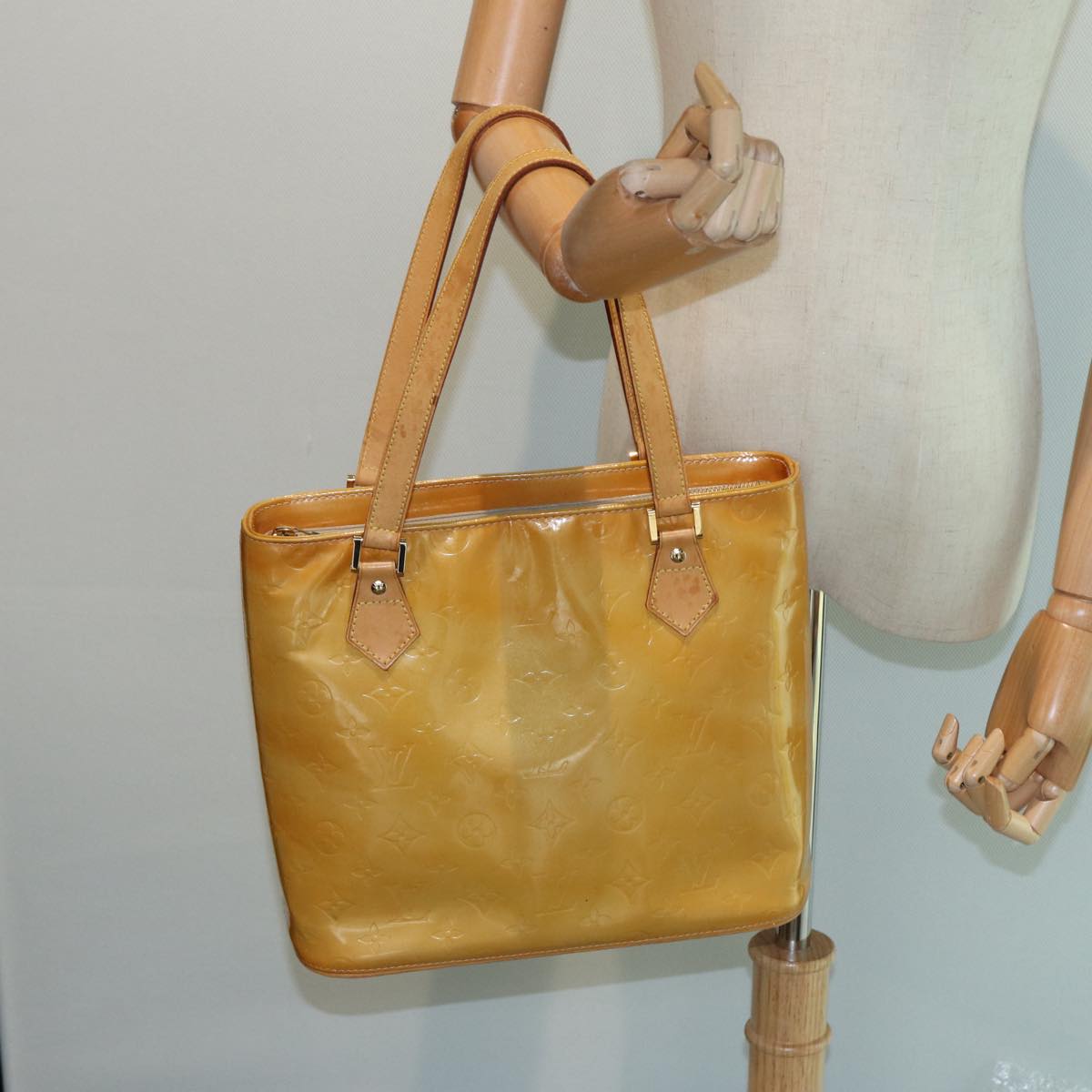 LOUIS VUITTON Monogram Vernis Houston Hand Bag Beige M91004 LV 82767