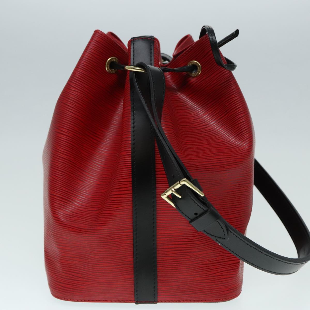 Louis Vuitton Petit Noé Leather Shoulder Bag ()