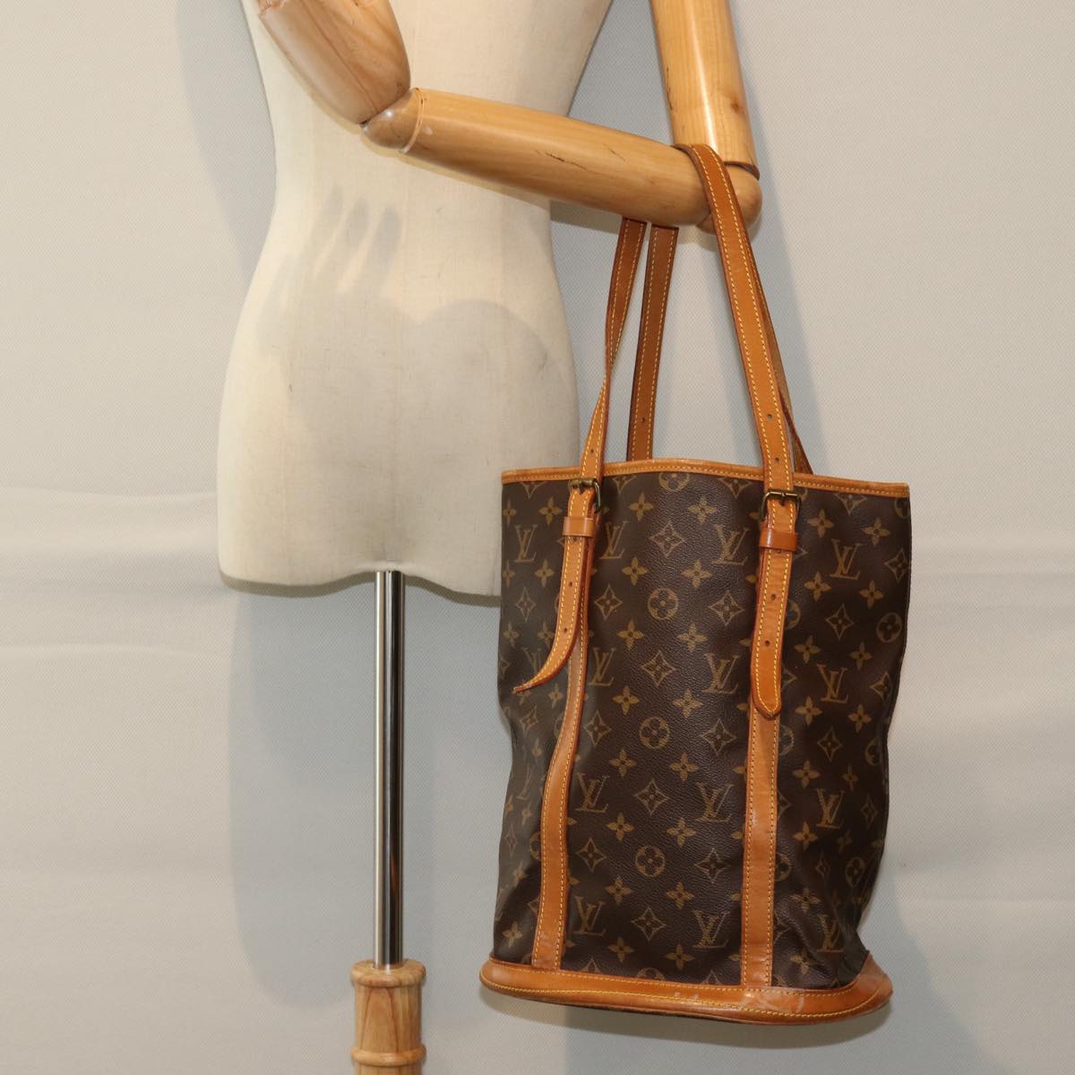 LOUIS VUITTON Monogram Bucket GM Shoulder Bag Vintage M42236 LV 83544