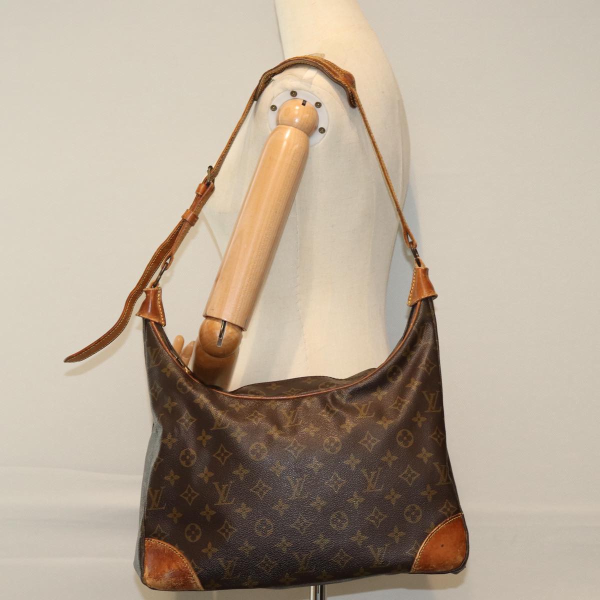 LOUIS VUITTON Monogram Boulogne 35 Shoulder Bag M51260 LV 83553