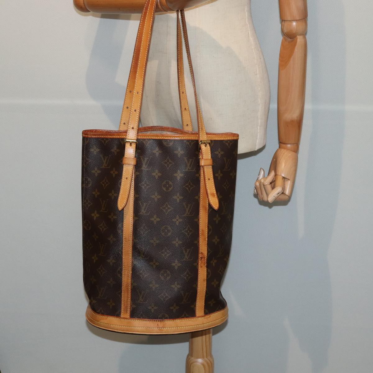 LOUIS VUITTON Monogram Bucket GM Shoulder Bag M42236 LV 84281