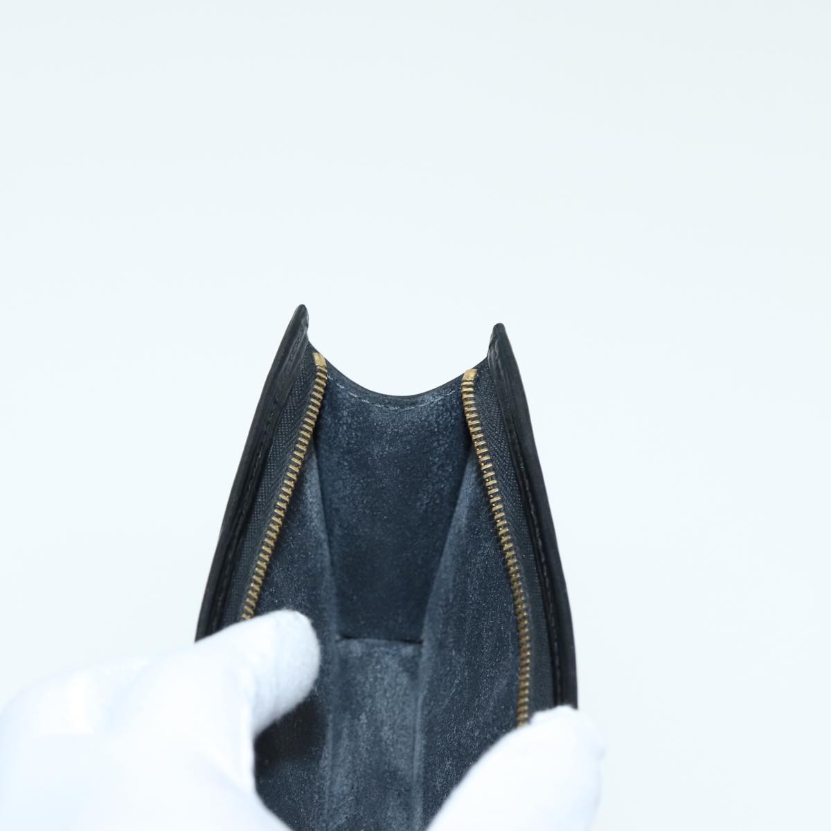 LOUIS VUITTON Epi Trousse Poche Toilette 15 Pouch Black LV 84302