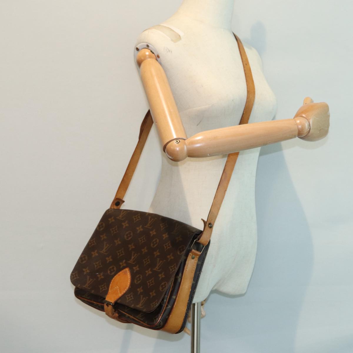 LOUIS VUITTON Monogram Cartouchiere GM Shoulder Bag M51252 LV 86787