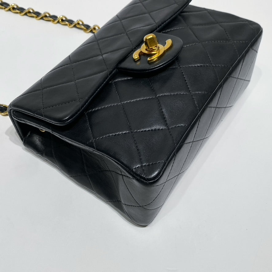 Chanel Vintage Timeless Classic Flap Mini 17cm