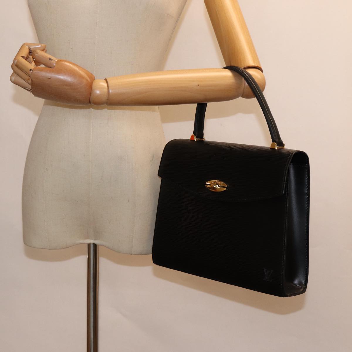 LOUIS VUITTON Epi Malesherbes Hand Bag Black M52372 LV 88304
