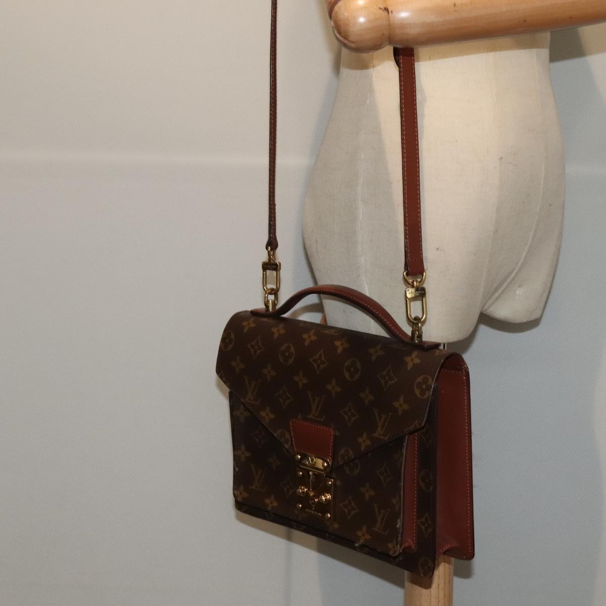 LOUIS VUITTON Monogram Monceau 26 Shoulder Bag M51187 LV 88394
