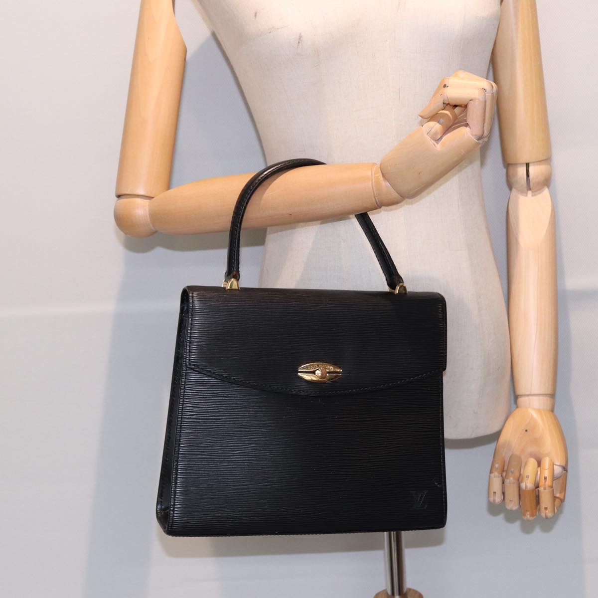 LOUIS VUITTON Epi Malesherbes Hand Bag Black M52372 LV 88398