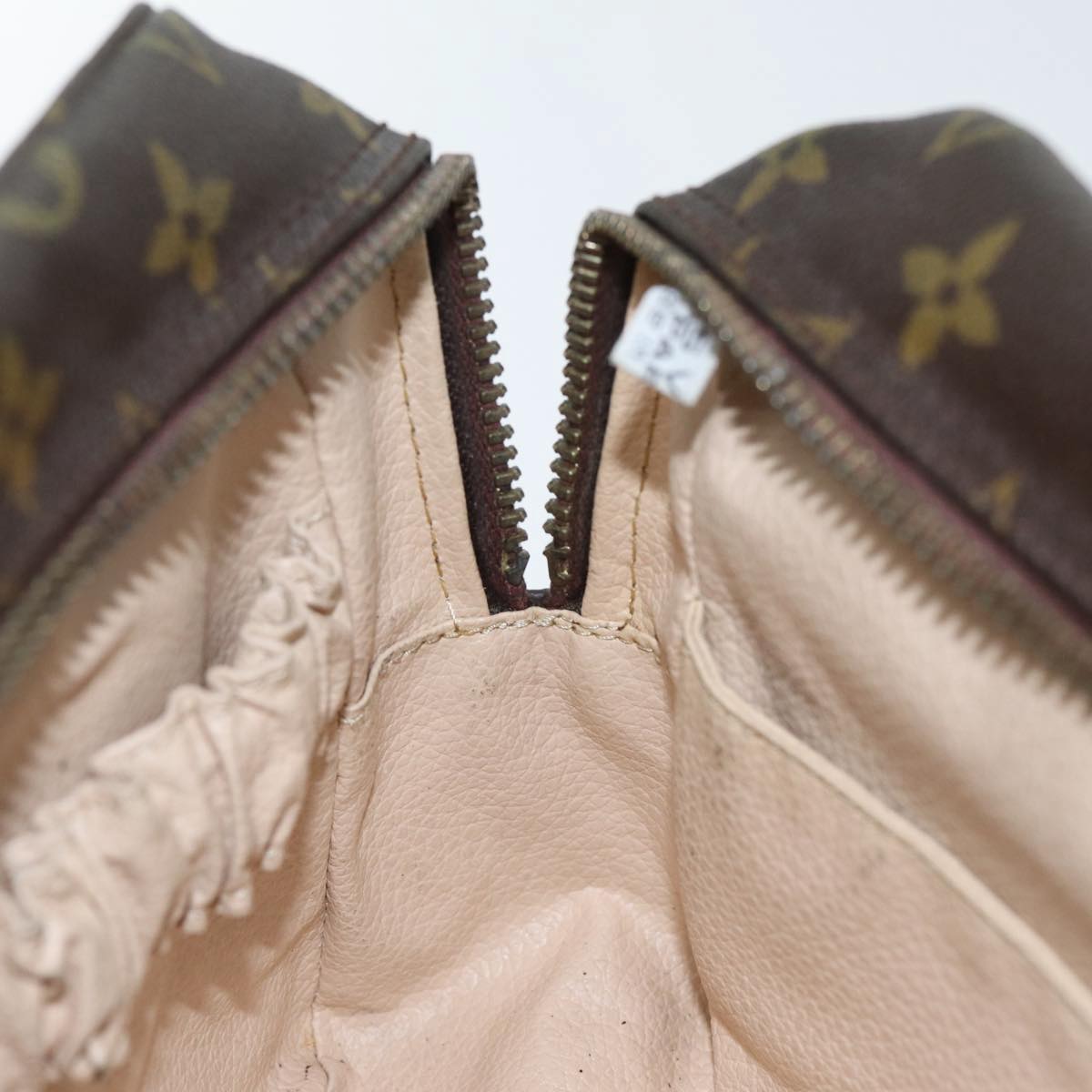 LOUIS VUITTON Monogram Trousse Toilette 28 Clutch Bag M47522 LV 88839