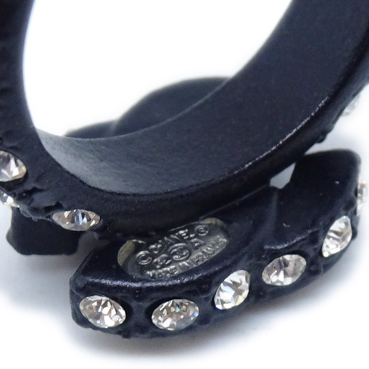 Luxury Chanel 2002 Crystal & Black CC Ring #53