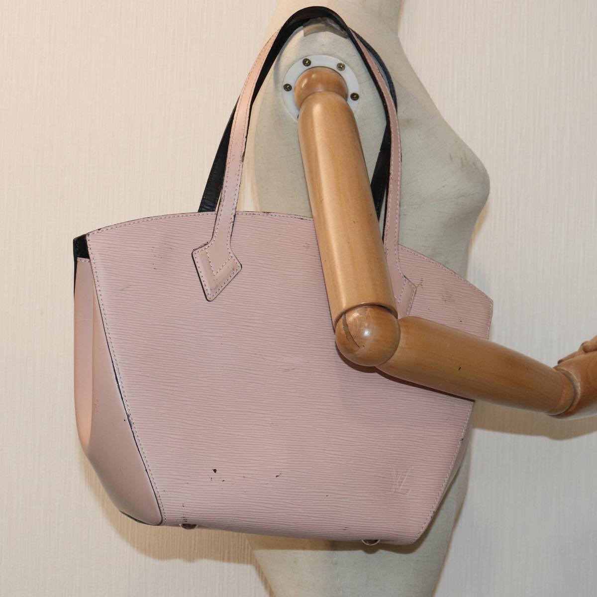 LOUIS VUITTON Epi Saint Jacques Shoulder Bag Pink Magnolia M50046 LV 89143