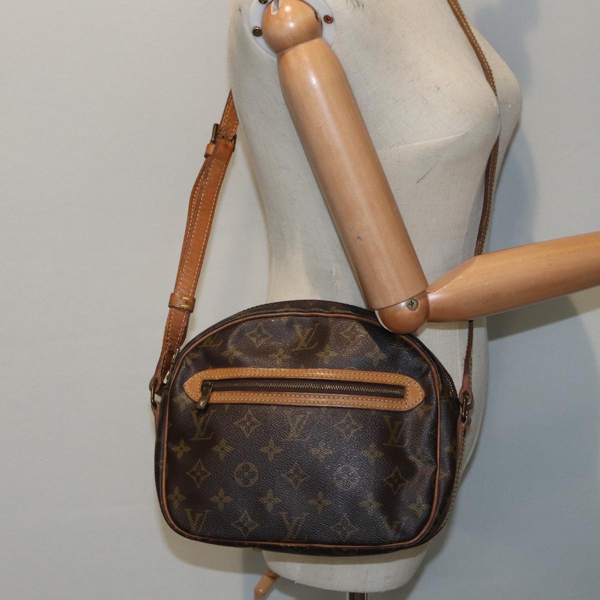 LOUIS VUITTON Monogram Senlis Shoulder Bag M51222 LV 89160