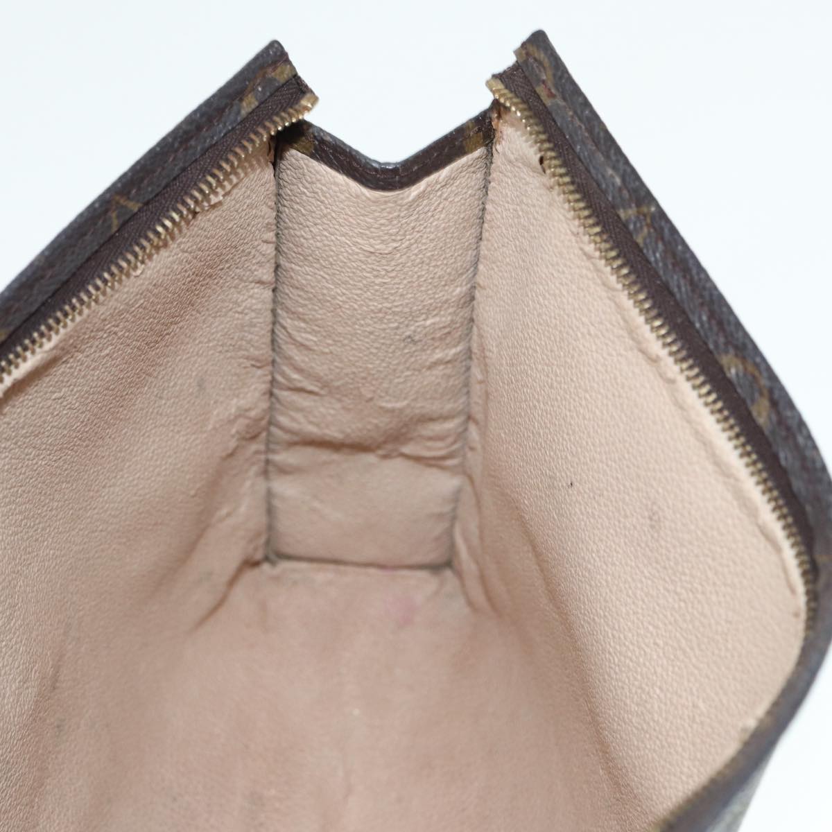 LOUIS VUITTON Monogram Poche Toilette 26 Pouch M47542 LV 89337
