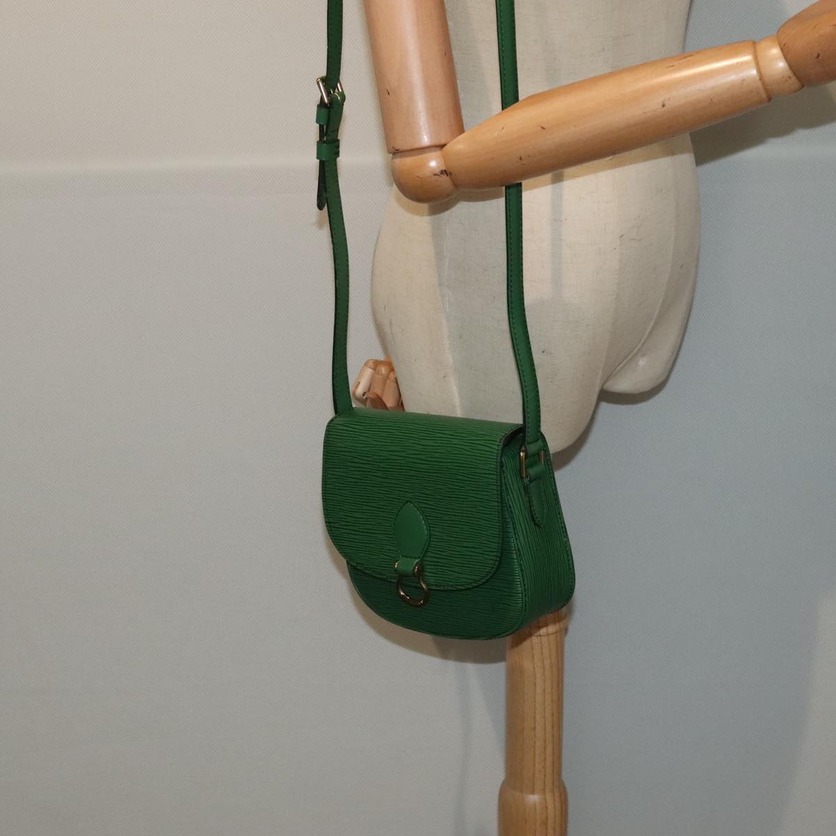 LOUIS VUITTON Epi Saint Cloud PM Shoulder Bag Green M52214 LV 89461