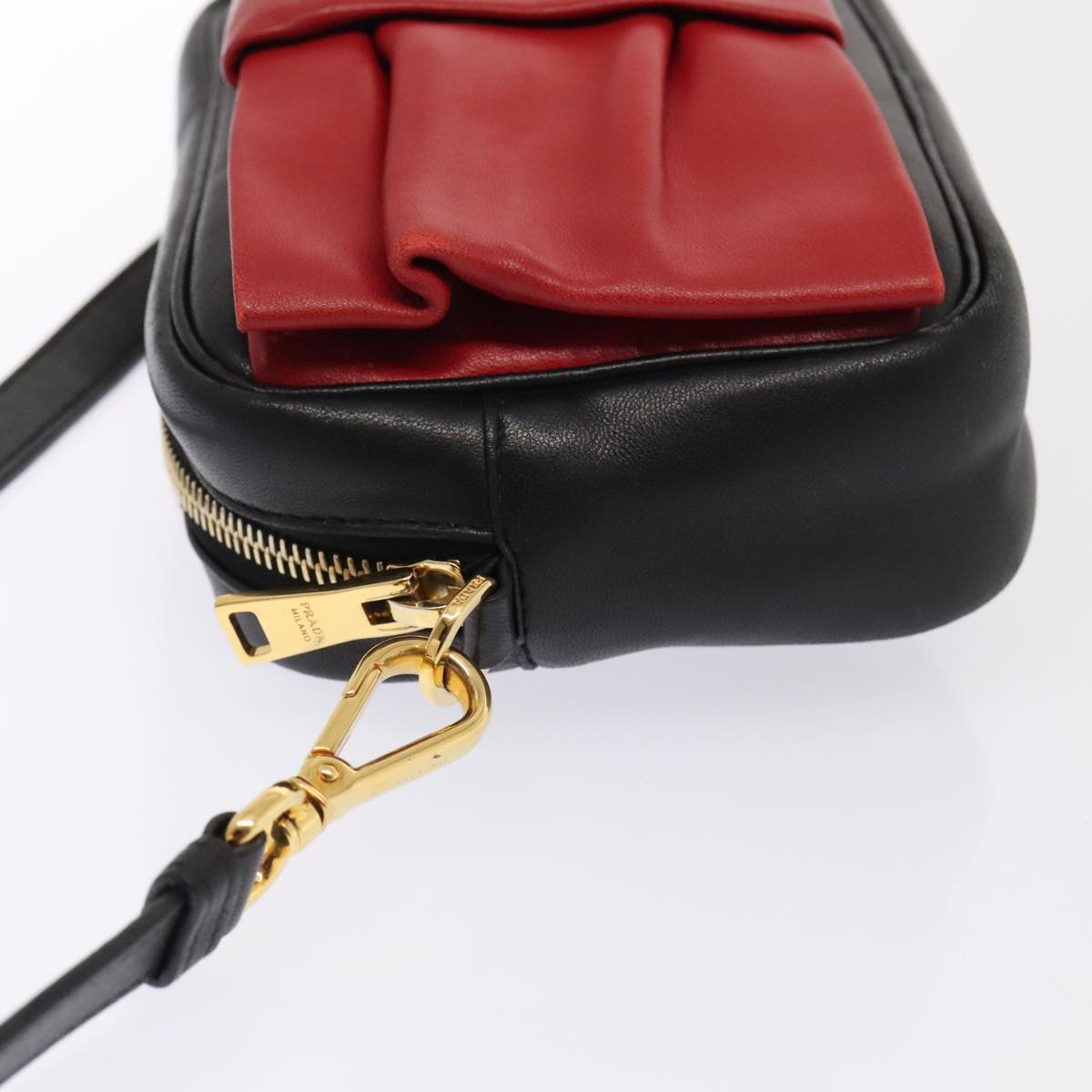 Luxury Prada Shoulder Bag Leather Red Black gold 89601
