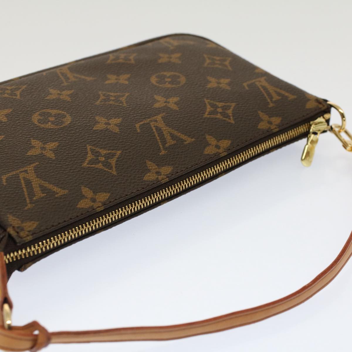 Louis Vuitton Pochette Accessoire Canvas Clutch Bag ()
