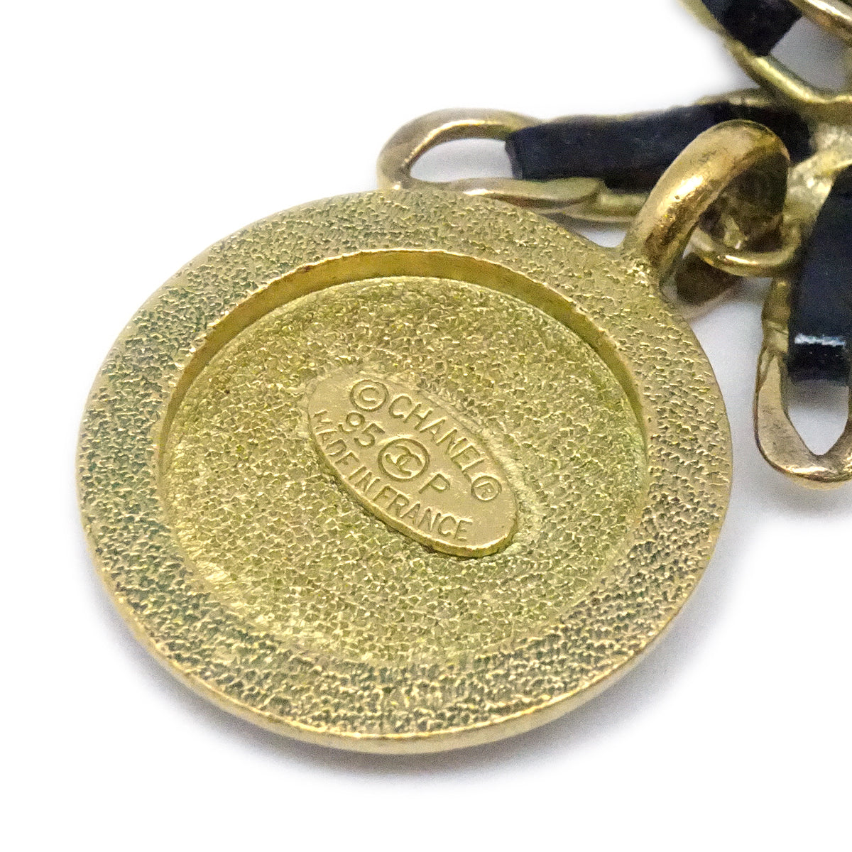 Luxury Chanel Bow Medallion Rhinestone Pendant Necklace 95P
