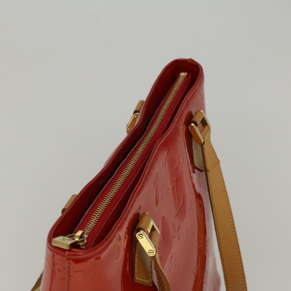 Louis Vuitton Housse Ordinateur Patent Leather Tote Bag ()