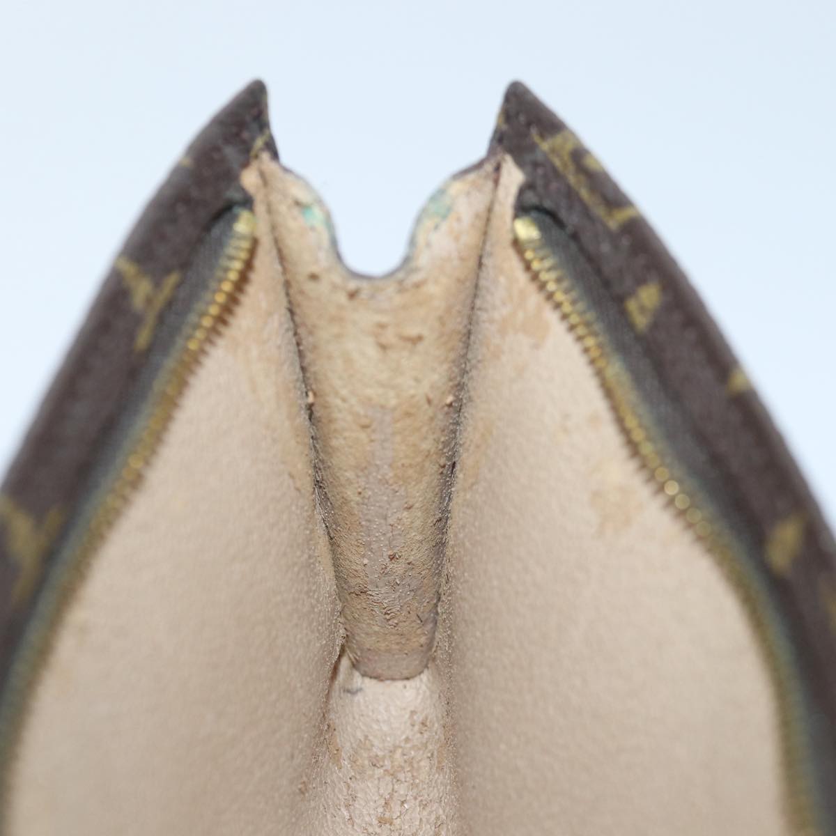 LOUIS VUITTON Monogram Bucket GM Pouch Accessory Pouch LV 90330