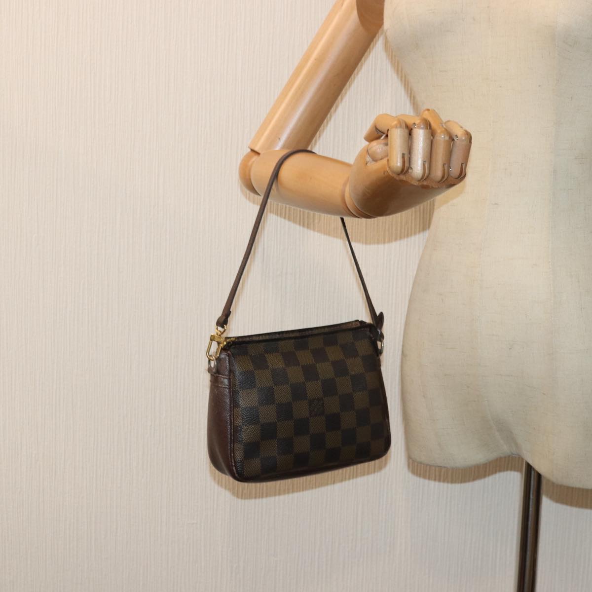 LOUIS VUITTON Damier Ebene Trousse Makeup Pouch N51982 LV 90363