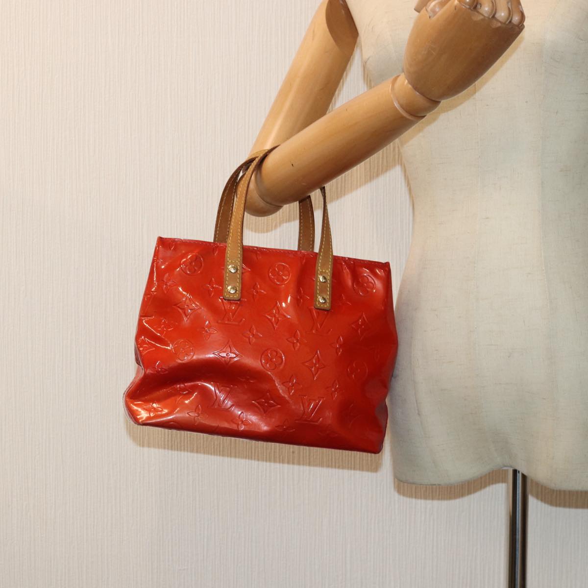 LOUIS VUITTON Monogram Vernis Reade PM Hand Bag Red Rouge M91088 LV 90375