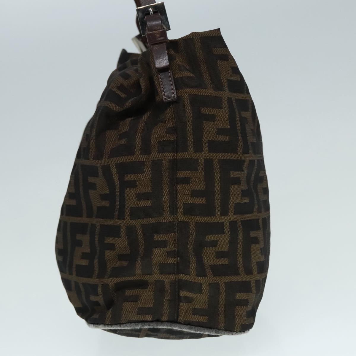 Luxury Fendi Zucca Canvas Hand Bag Brown Black Silver92328