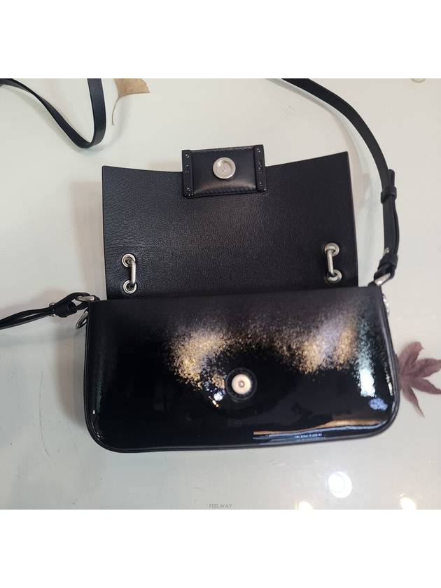 Luxury Fendi Baguette phone pouch mini cross bag