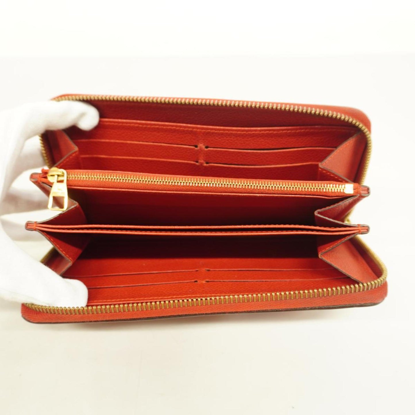 Louis Vuitton Leather Wallet ()
