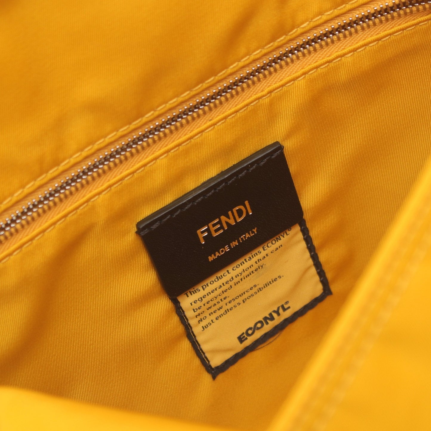 Luxury Fendi Baguette Messenger Bag Bucket Messenger Shoulder bag Nylon Yellow