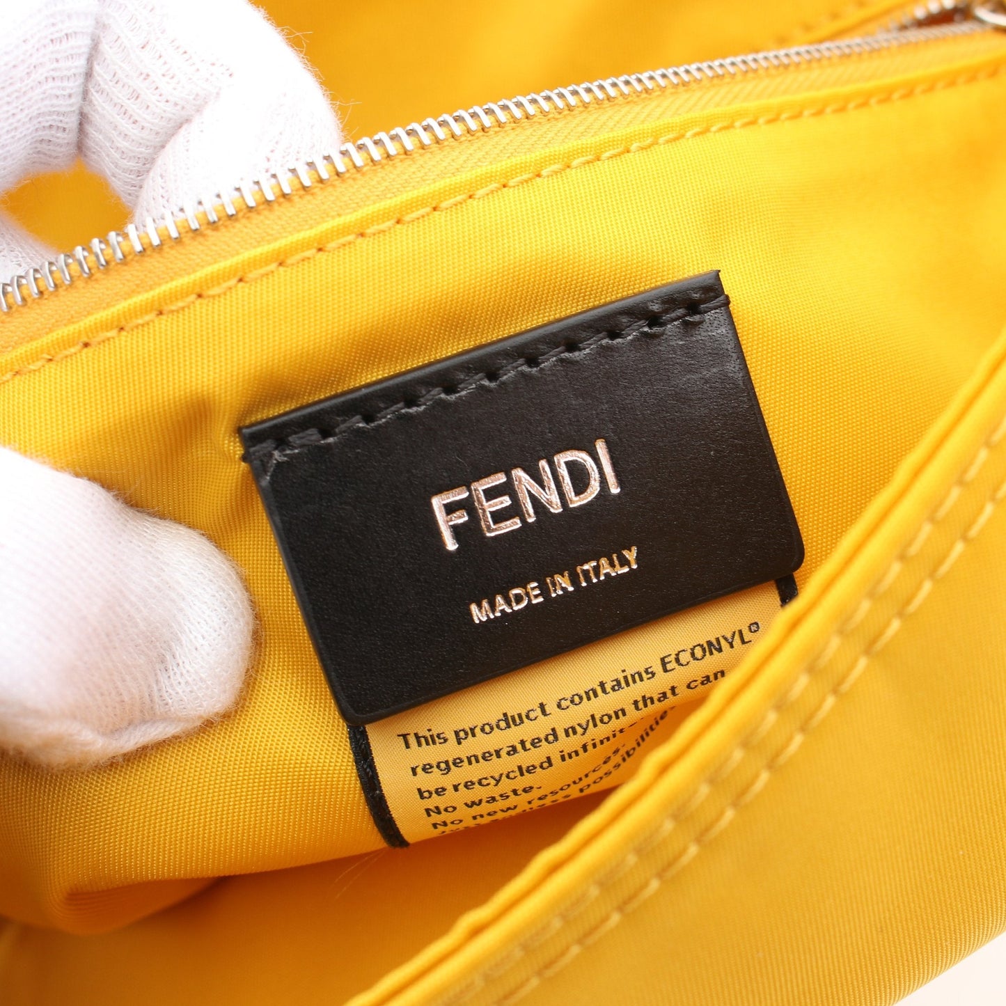 Luxury Fendi Baguette Messenger Bag Bucket Messenger Shoulder bag Nylon Yellow