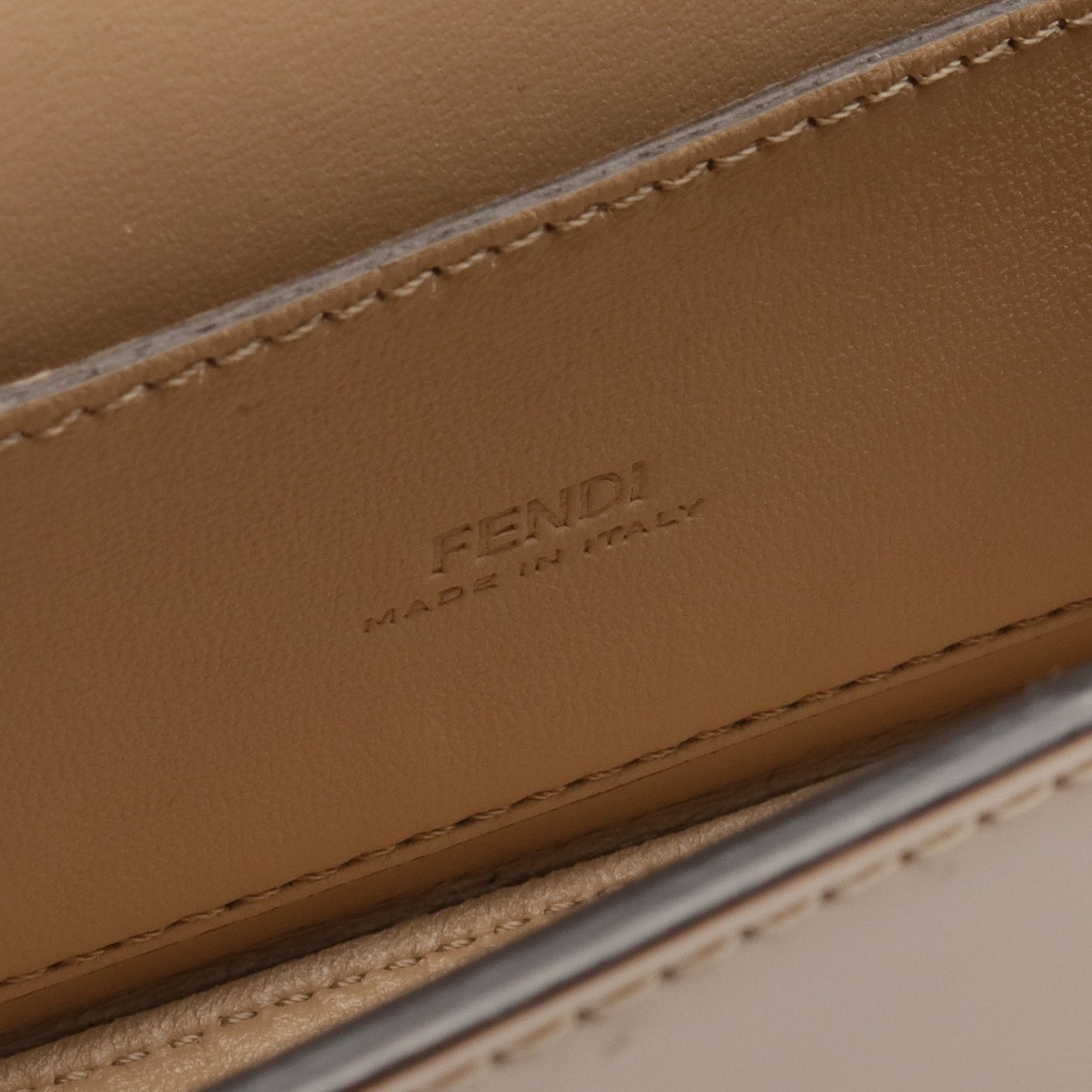 Luxury Fendi Nano Bag Chain handbag Handbag Leather Beige