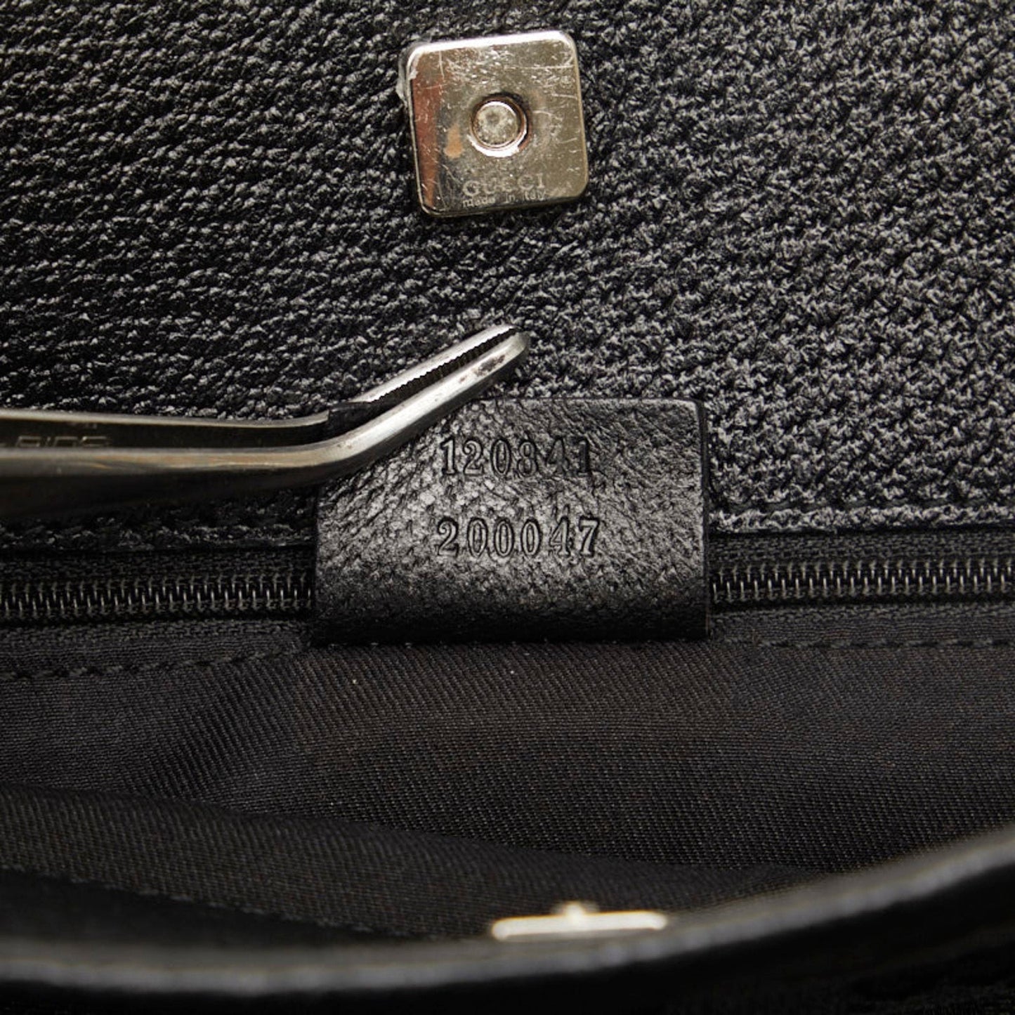 Luxury Gucci Trending 2025 Gg Canvas Canvas Shoulder Bag ()