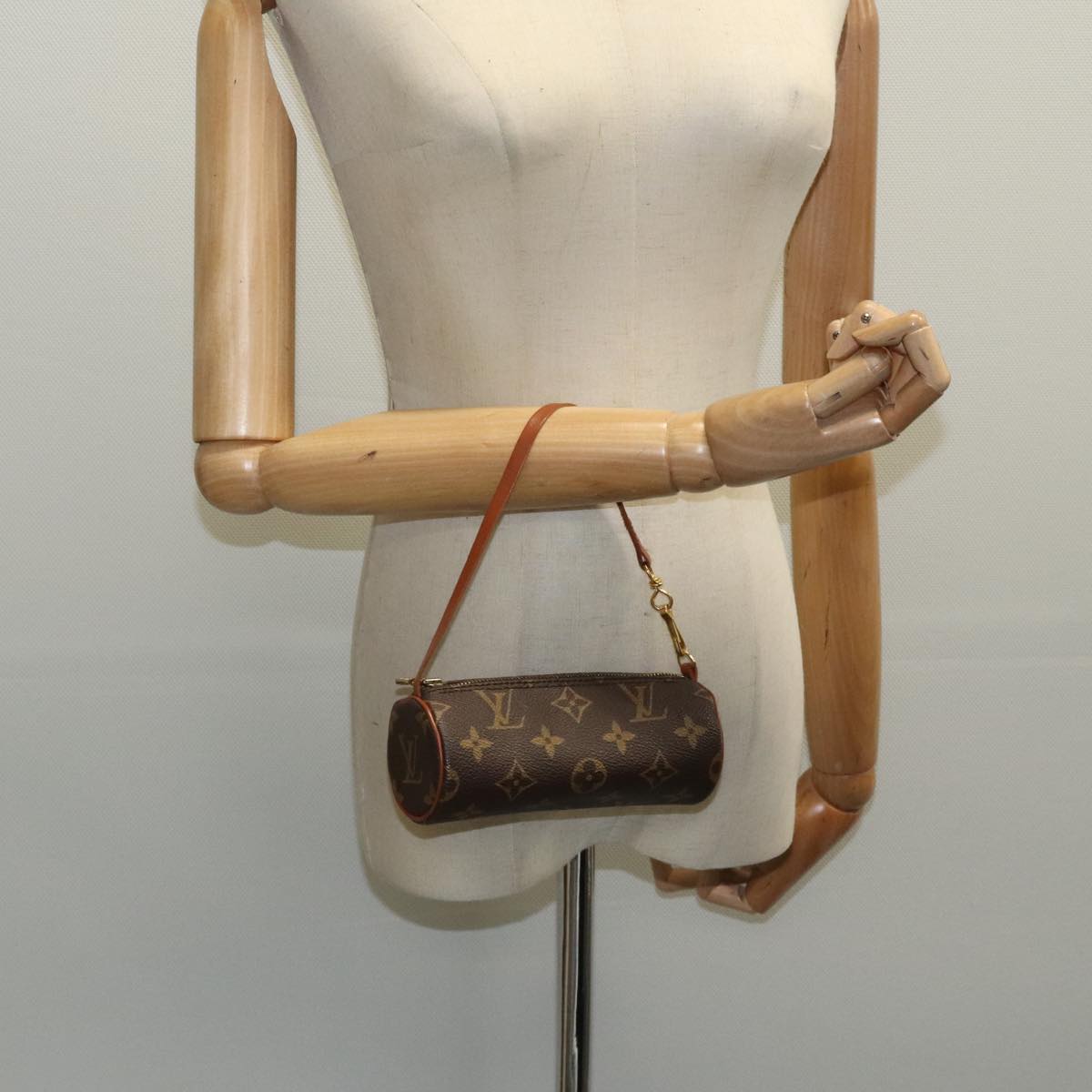 LOUIS VUITTON Monogram Papillon Pouch Pouch Vintage LV 97716