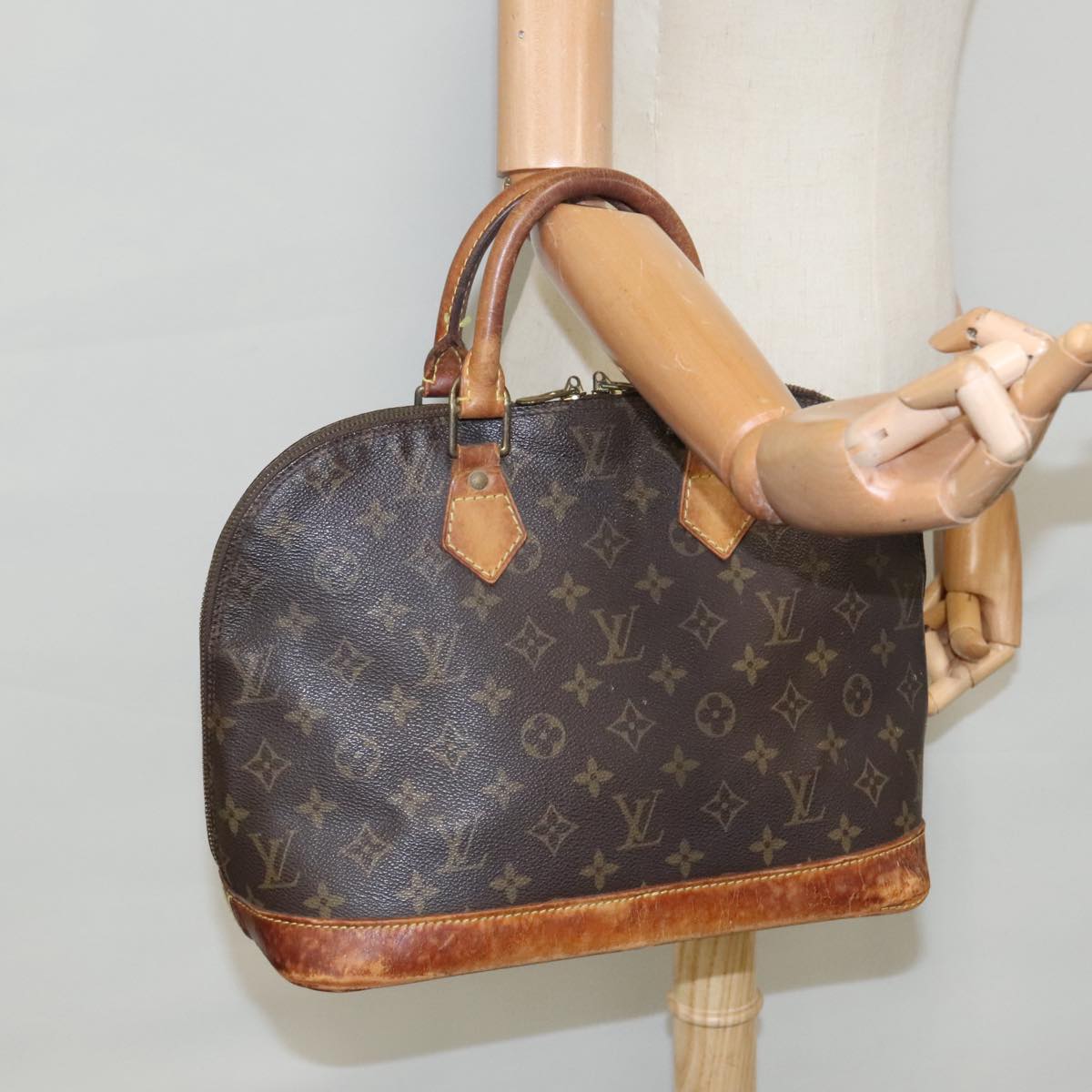 LOUIS VUITTON Monogram Alma Hand Bag M51130 LV 97845