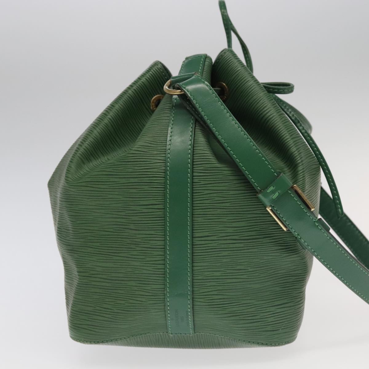 LOUIS VUITTON Epi Petit Noe Shoulder Bag Green M44102 LV 98680