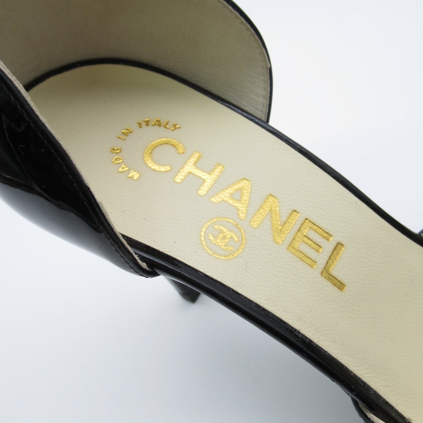 Chanel Patent Head Pump Shoes Patent Leather Black G28915