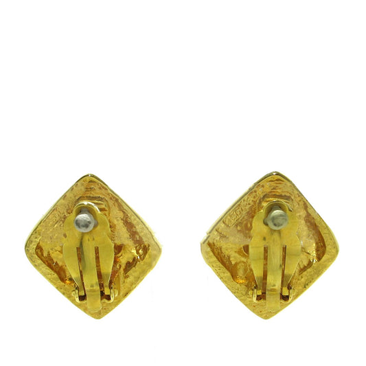 Chanel Arabesque Clip On Earrings (SHG-XKpMkM)