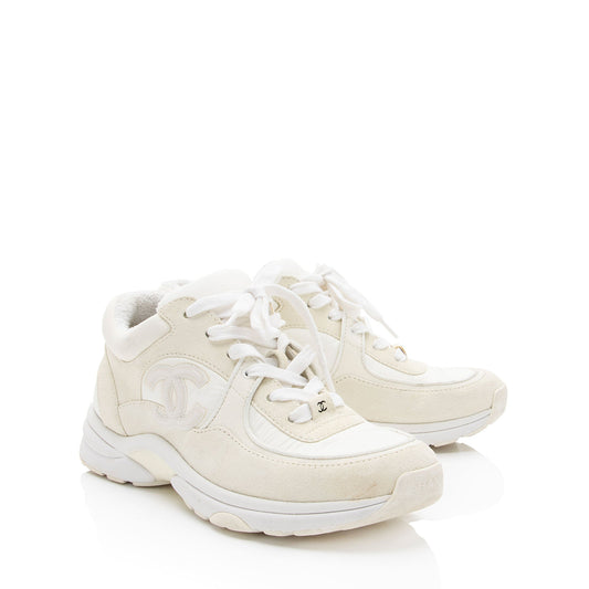 Chanel Suede Calfskin CC Sneakers - Size 7.5 / 37.5 (SHF-nLOm4F)