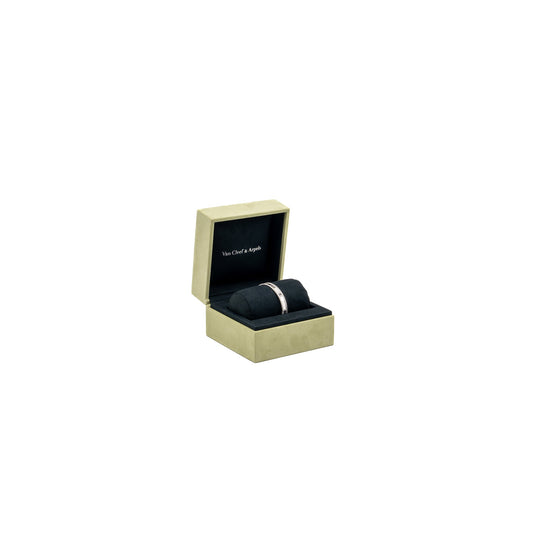 Van Cleef and Arpels size M perlee Signature Bracelet 18K white gold