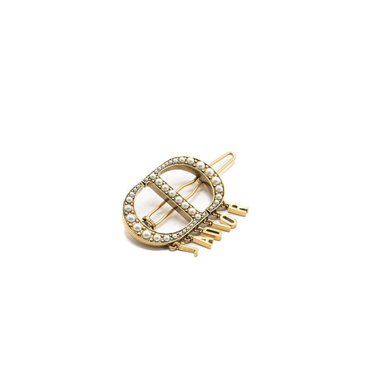 Luxury Dior CD/ J’aLuxury Dior hair clip with pearl