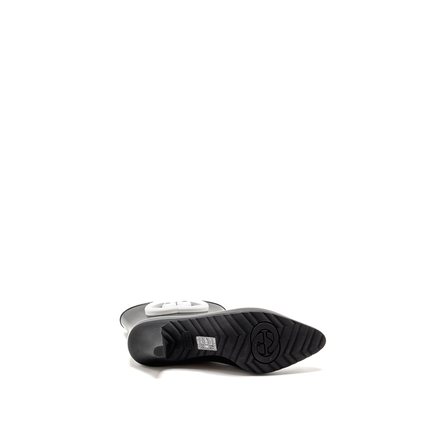 Gucci size 38 Ankel boots rubber black / white