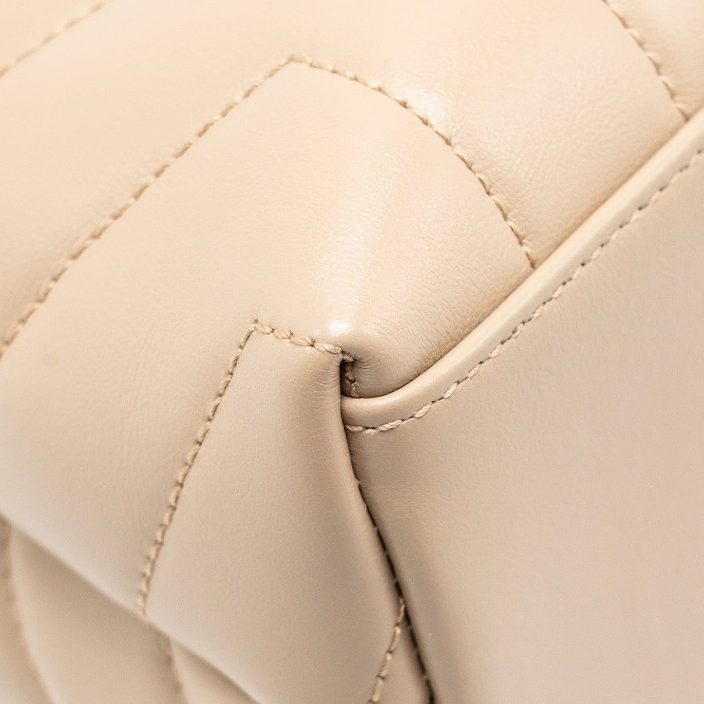 Saint Laurent / YSL Small Lou Lou Shoulder Bag Calfskin Beige GHW